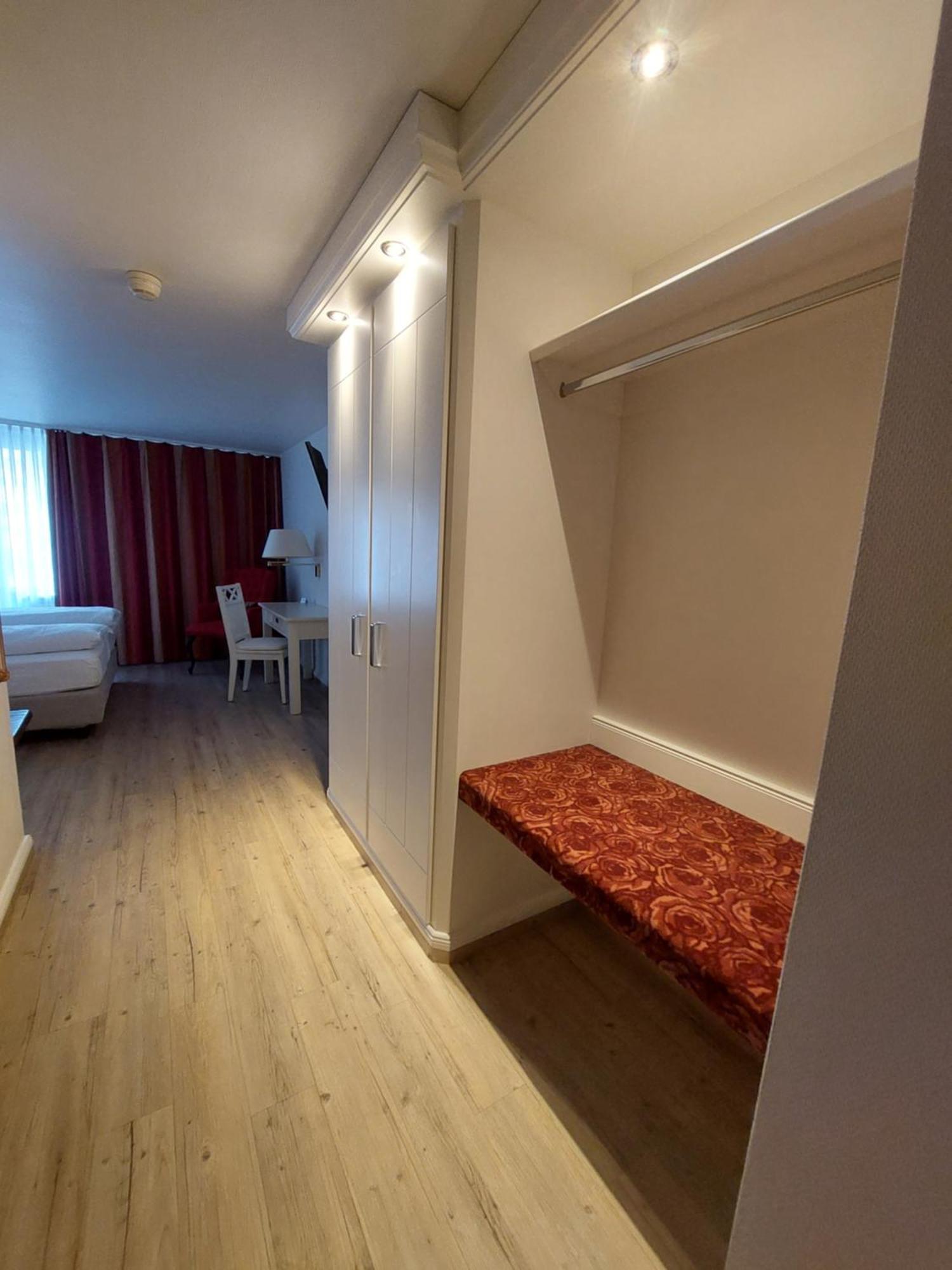 Hotel Wuenschmann เวสเทอร์แลนด์ ภายนอก รูปภาพ