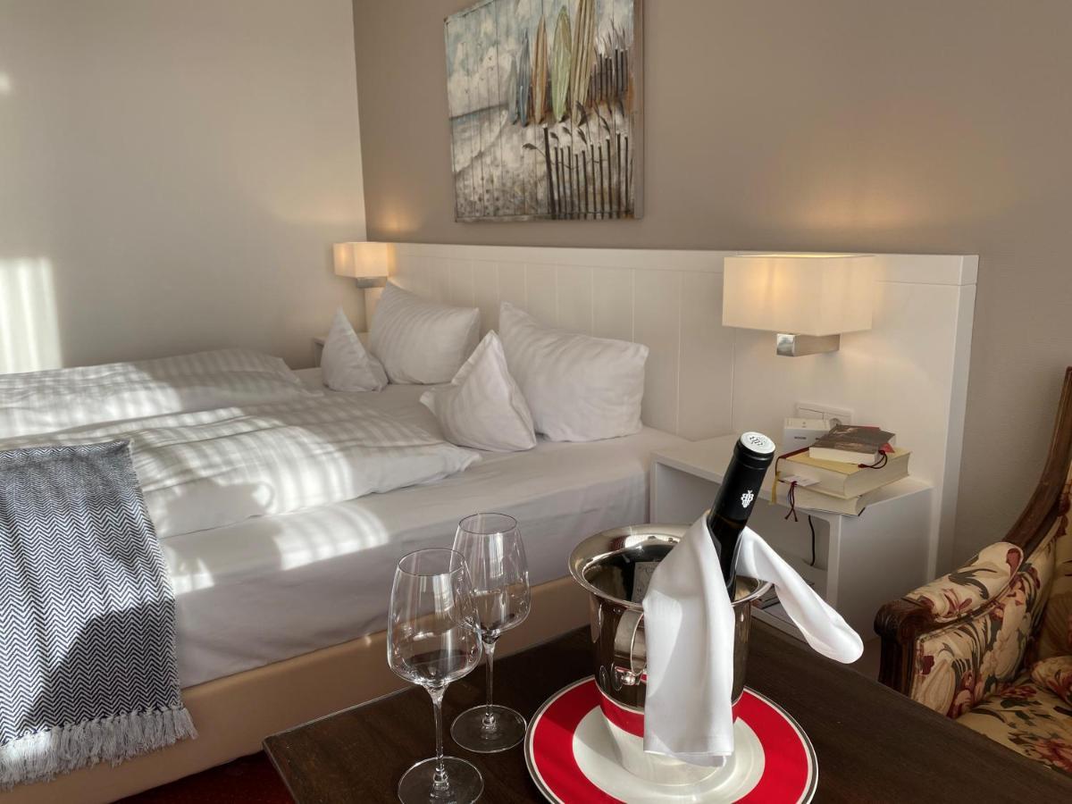 Hotel Wuenschmann เวสเทอร์แลนด์ ภายนอก รูปภาพ
